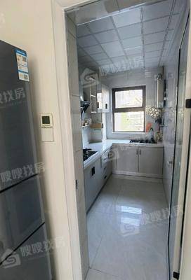 荣盛香堤荣府3室2厅1卫103㎡