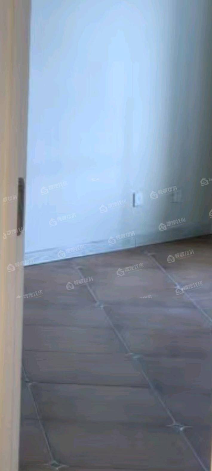 金域华庭3室2厅2卫137㎡