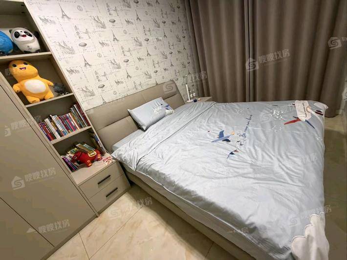 凤凰城（C区）3室2厅2卫135㎡