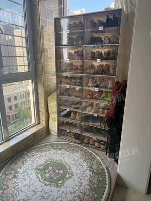 凤凰城（C区）3室2厅2卫135㎡