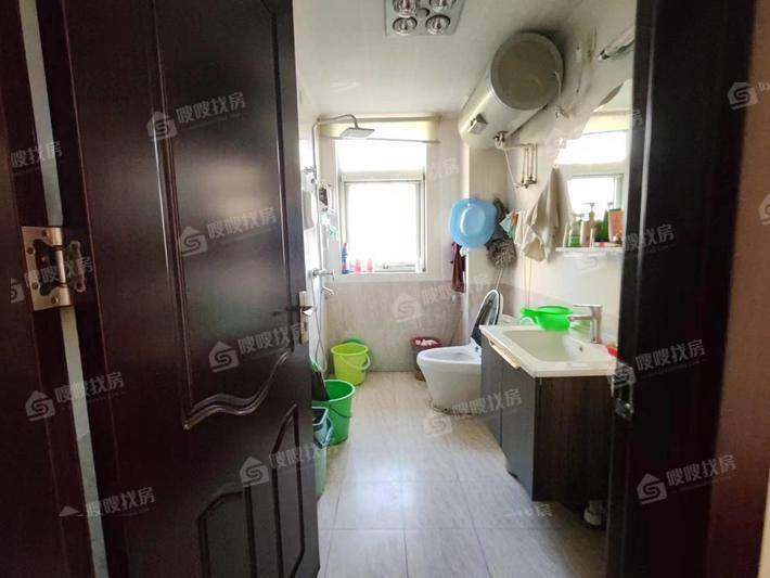 天成郡府东区3室2厅2卫127㎡