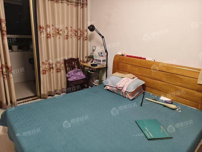 万润绿景园2室2厅1卫93㎡