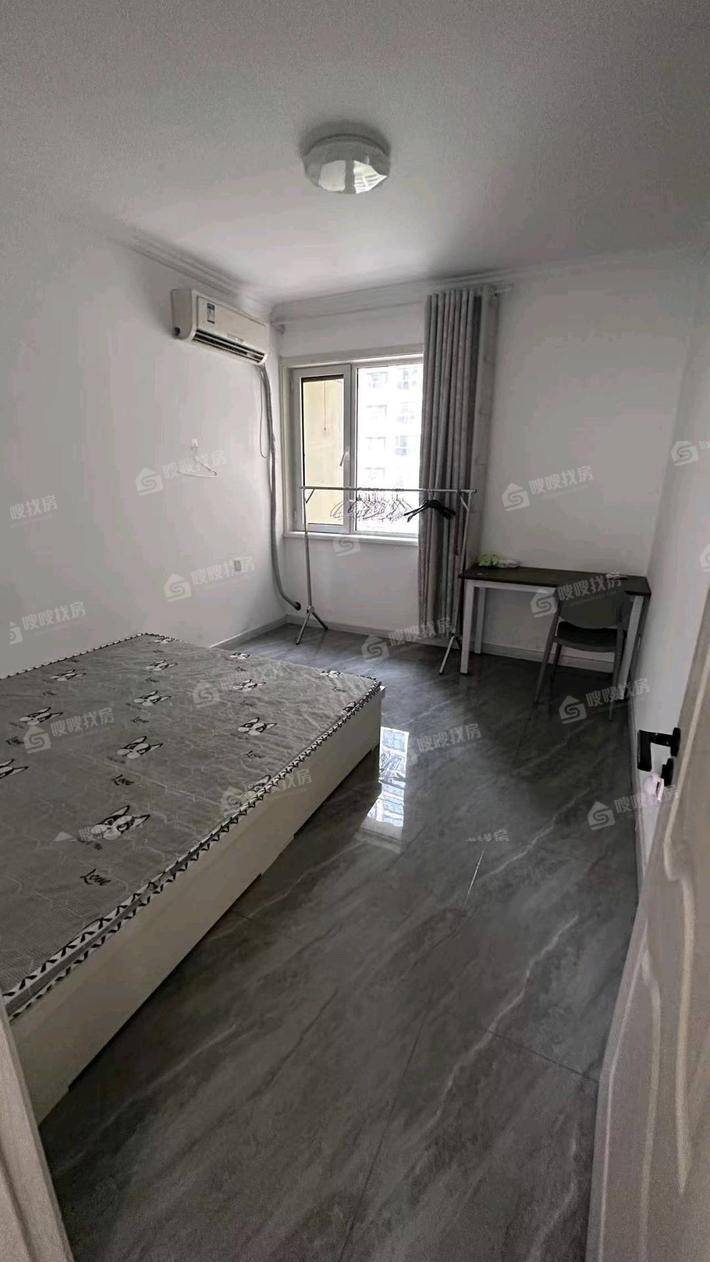 龙岸清华3室2厅2卫120㎡