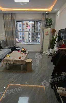 龙岸清华3室2厅2卫120㎡
