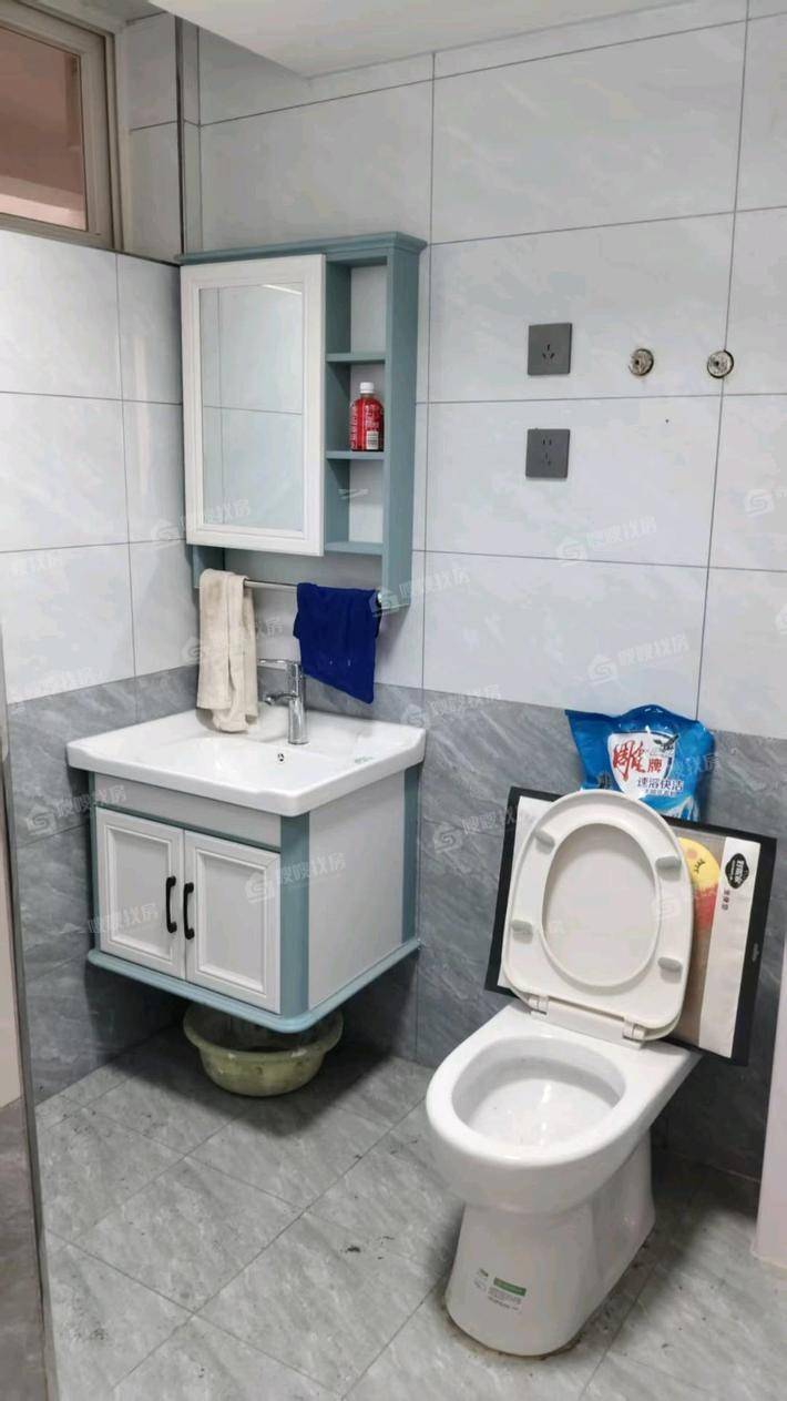 东环小区3室2厅1卫82㎡