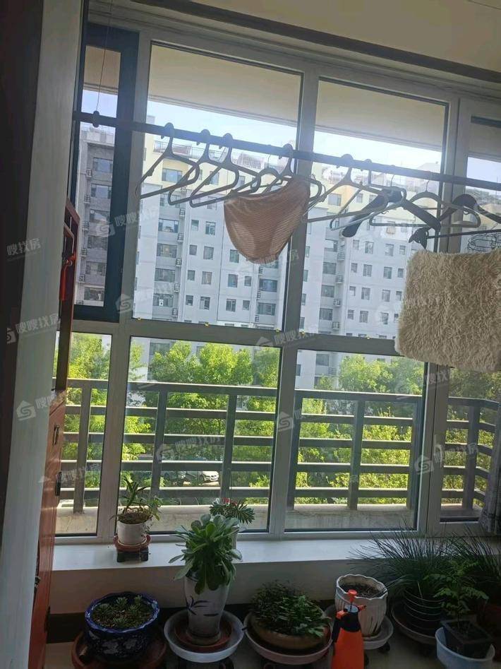 通翔园3室2厅2卫143㎡
