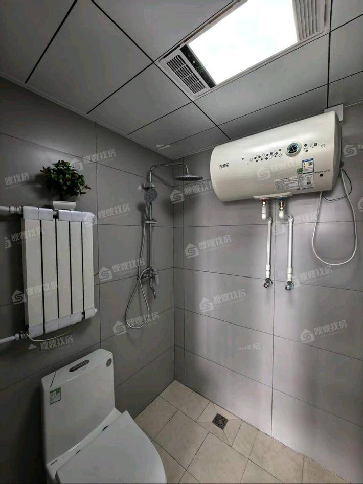 荣盛香堤荣府3室2厅2卫110㎡