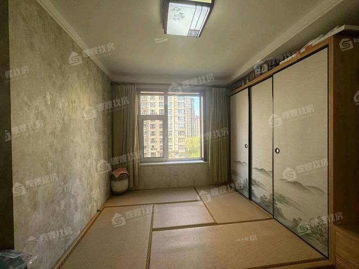 天成明月洲东区4室2厅2卫214㎡