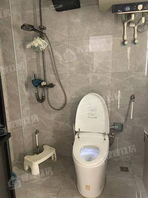 金街小区3室2厅2卫128㎡