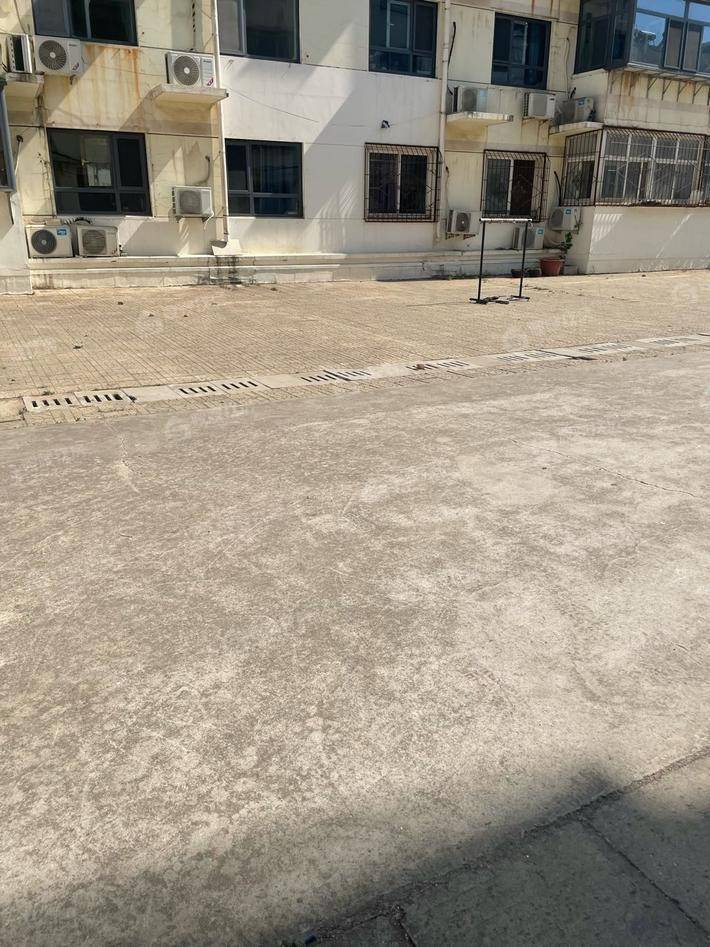 金街小区3室2厅2卫128㎡
