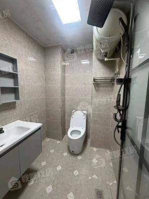 龙岸清华3室2厅1卫120㎡