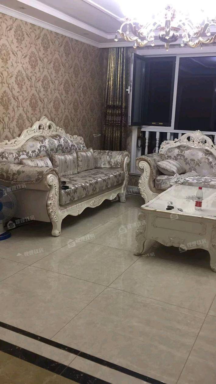 天成熙园一期3室2厅2卫140㎡