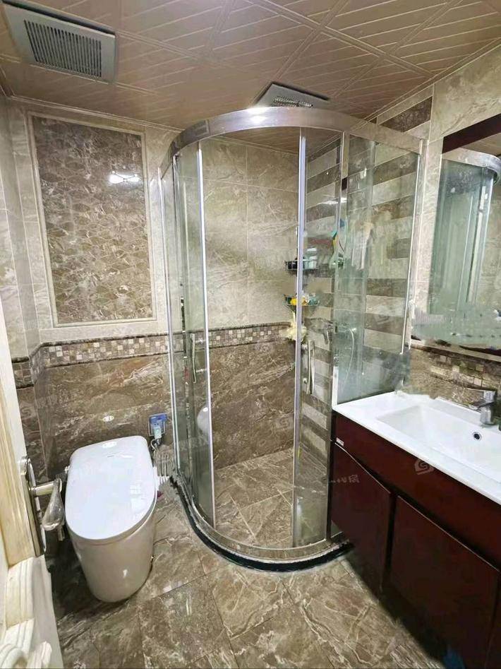 天成郡府西区3室2厅1卫117㎡