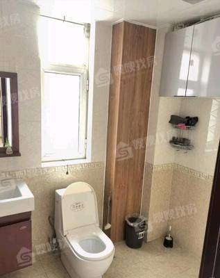 皇家壹里（A区）3室2厅2卫135㎡