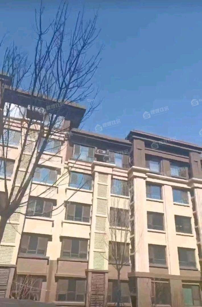 书香新苑3室2厅2卫131㎡