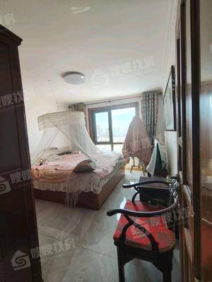 贻成御景狮城4室2厅2卫175㎡