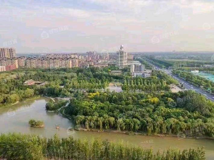 天成明月洲西区3室2厅2卫135㎡