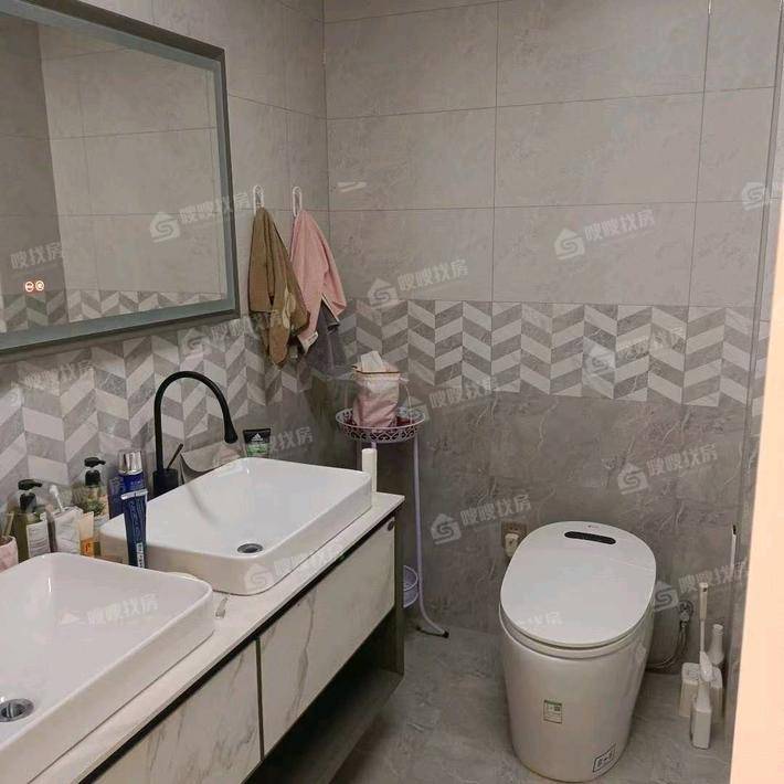 天成明月洲西区3室2厅1卫139㎡