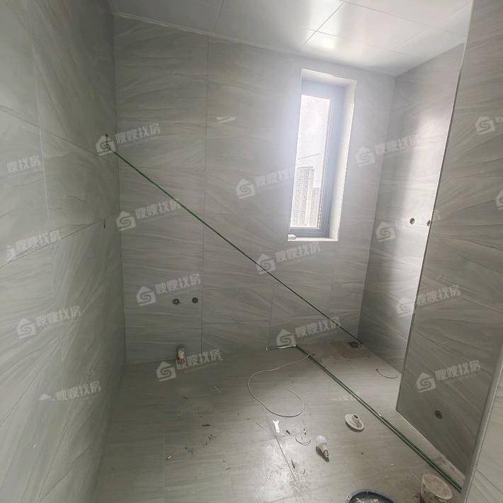 恒大悦府3室2厅1卫107㎡