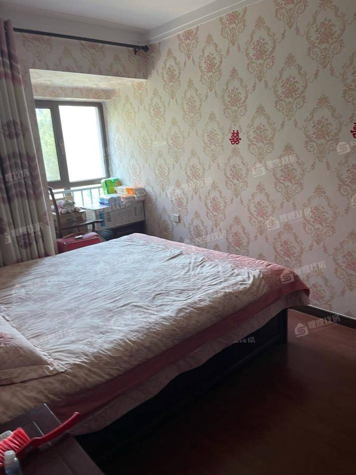 荣盛兰亭苑3室2厅2卫115㎡