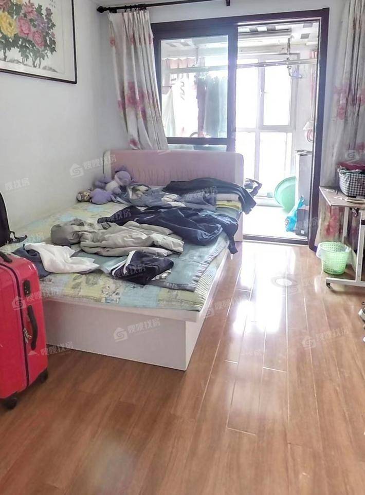 荣盛阿尔卡迪亚新儒苑4室2厅2卫163㎡