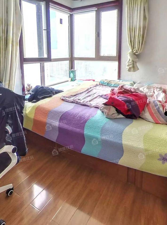 荣盛阿尔卡迪亚新儒苑4室2厅2卫163㎡