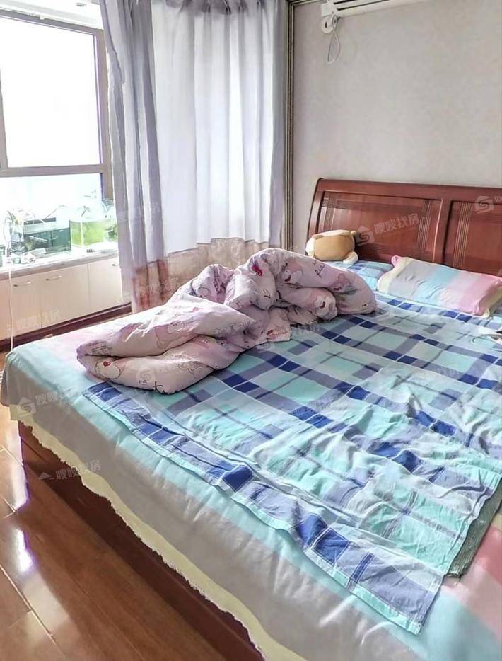 荣盛阿尔卡迪亚新儒苑4室2厅2卫163㎡