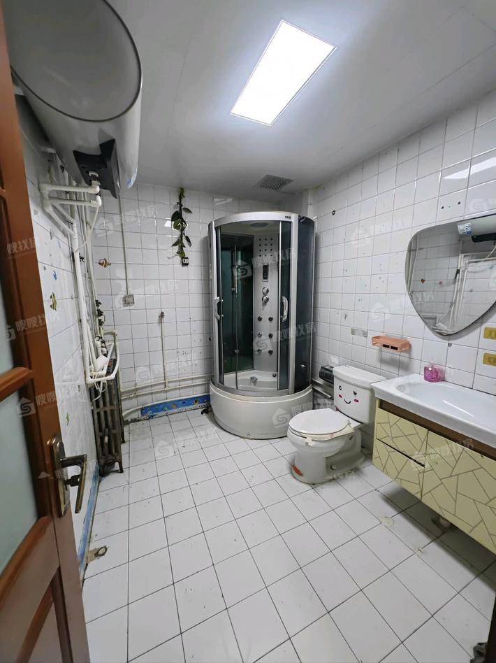 运河公安分局家属院3室2厅2卫126㎡