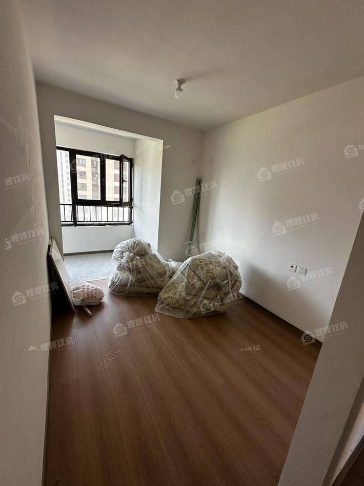 保利堂悦3室2厅2卫115㎡