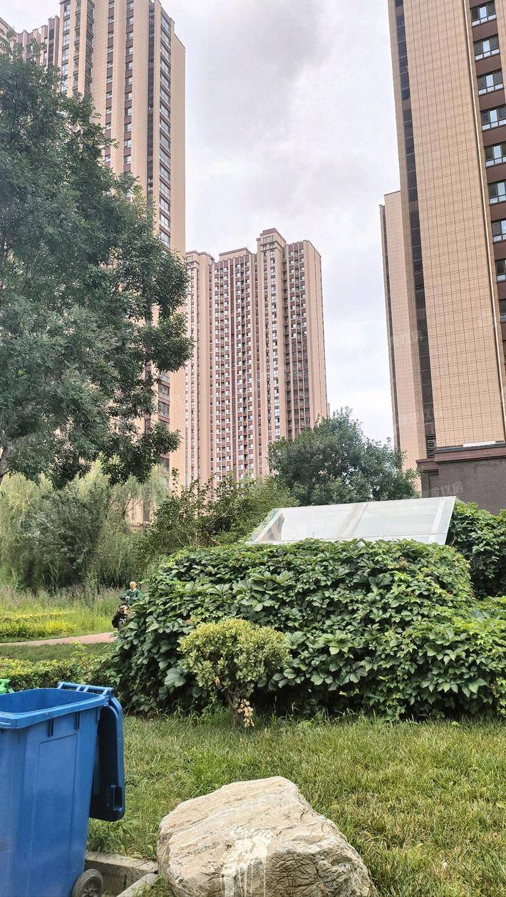 阿尔卡迪亚锦绣天地B区2室2厅1卫74㎡