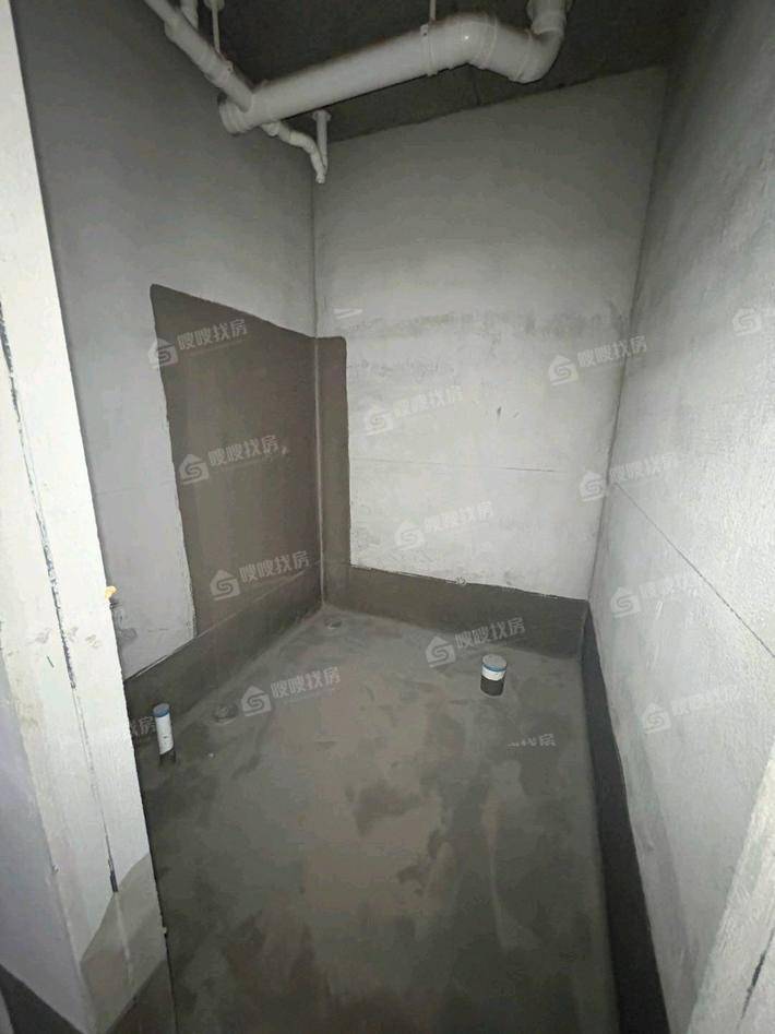荣盛君兰苑3室2厅2卫110㎡