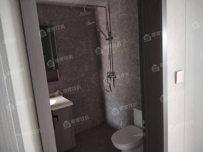 荣盛尚府3室2厅2卫123㎡