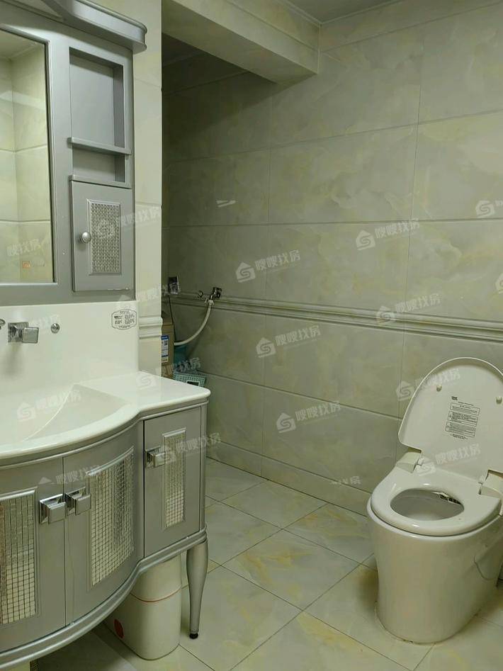皇家壹里（C区）3室2厅1卫160㎡