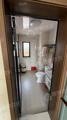 保利罗兰春天3室2厅2卫122㎡