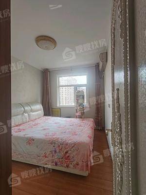 凤凰城（C区）3室2厅2卫139㎡