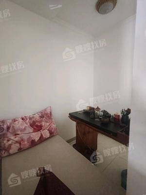 凤凰城（C区）3室2厅2卫139㎡