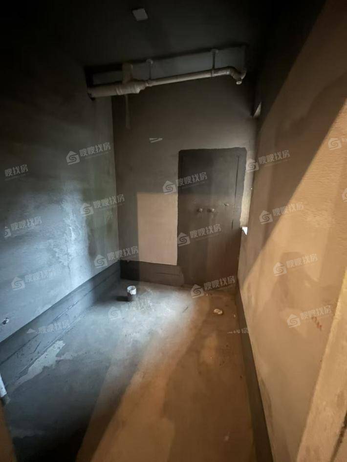 荣盛四季花语3室2厅2卫125㎡
