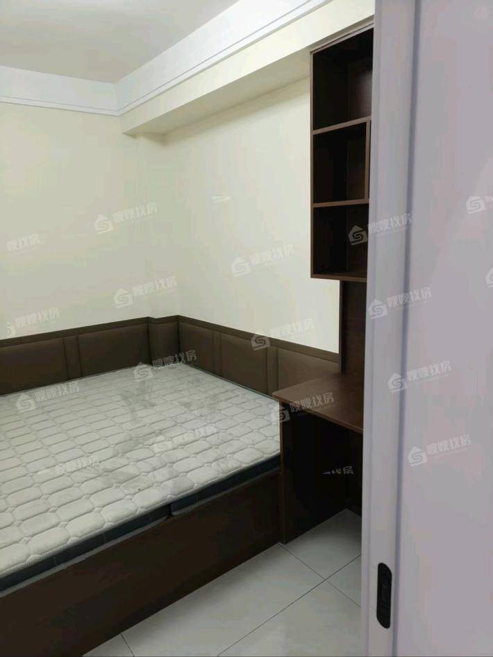 老八中宿舍楼（八中安置楼）3室1厅1卫73㎡