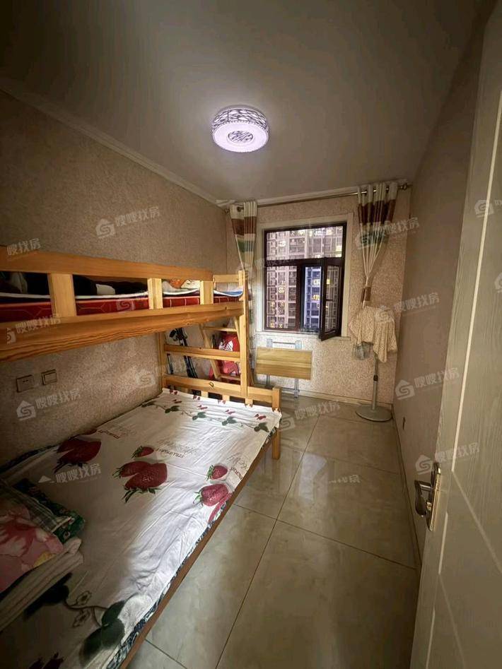 宏宇城（C区）3室2厅1卫118㎡