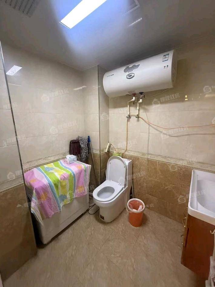 宏宇城（C区）3室2厅1卫118㎡
