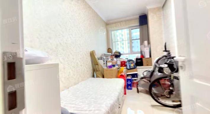 众和凤凰城3室2厅1卫145㎡