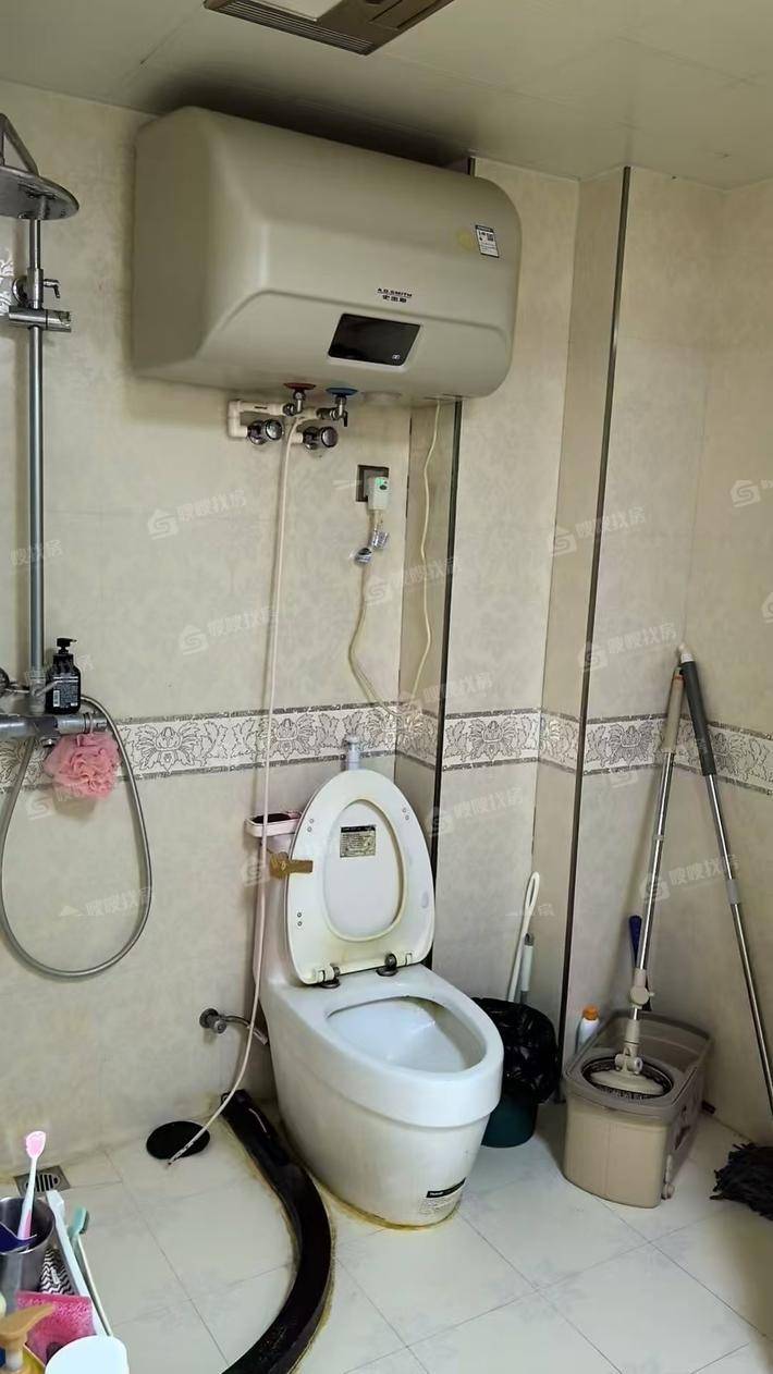 众和凤凰城3室2厅1卫145㎡