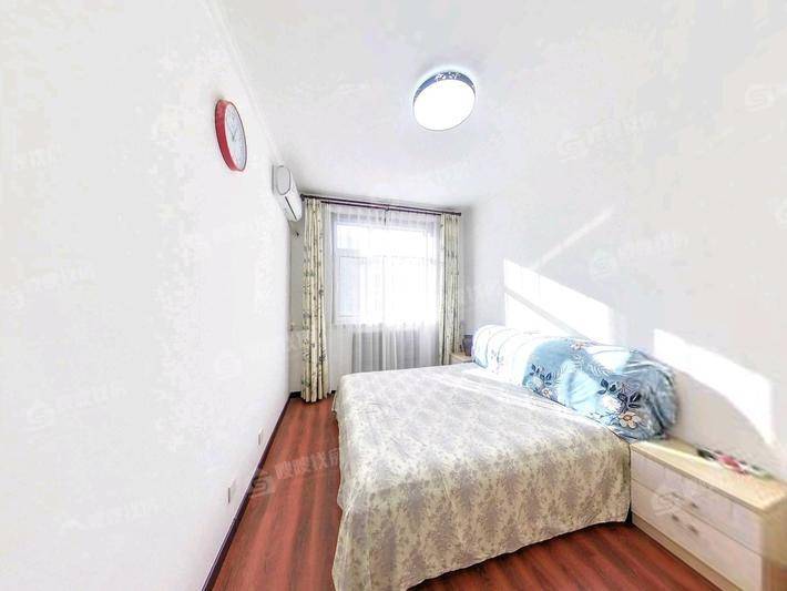 司法局宿舍4室2厅2卫164㎡