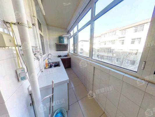 司法局宿舍4室2厅2卫164㎡