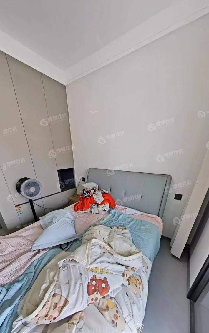 颐和尚城四区3室2厅2卫106㎡