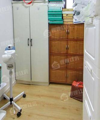 吾悦华府3室2厅1卫121㎡