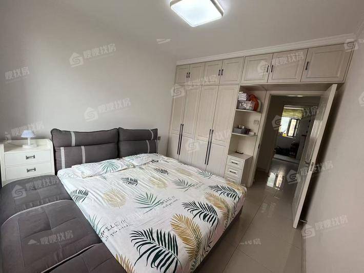德富悦城3室2厅2卫128㎡