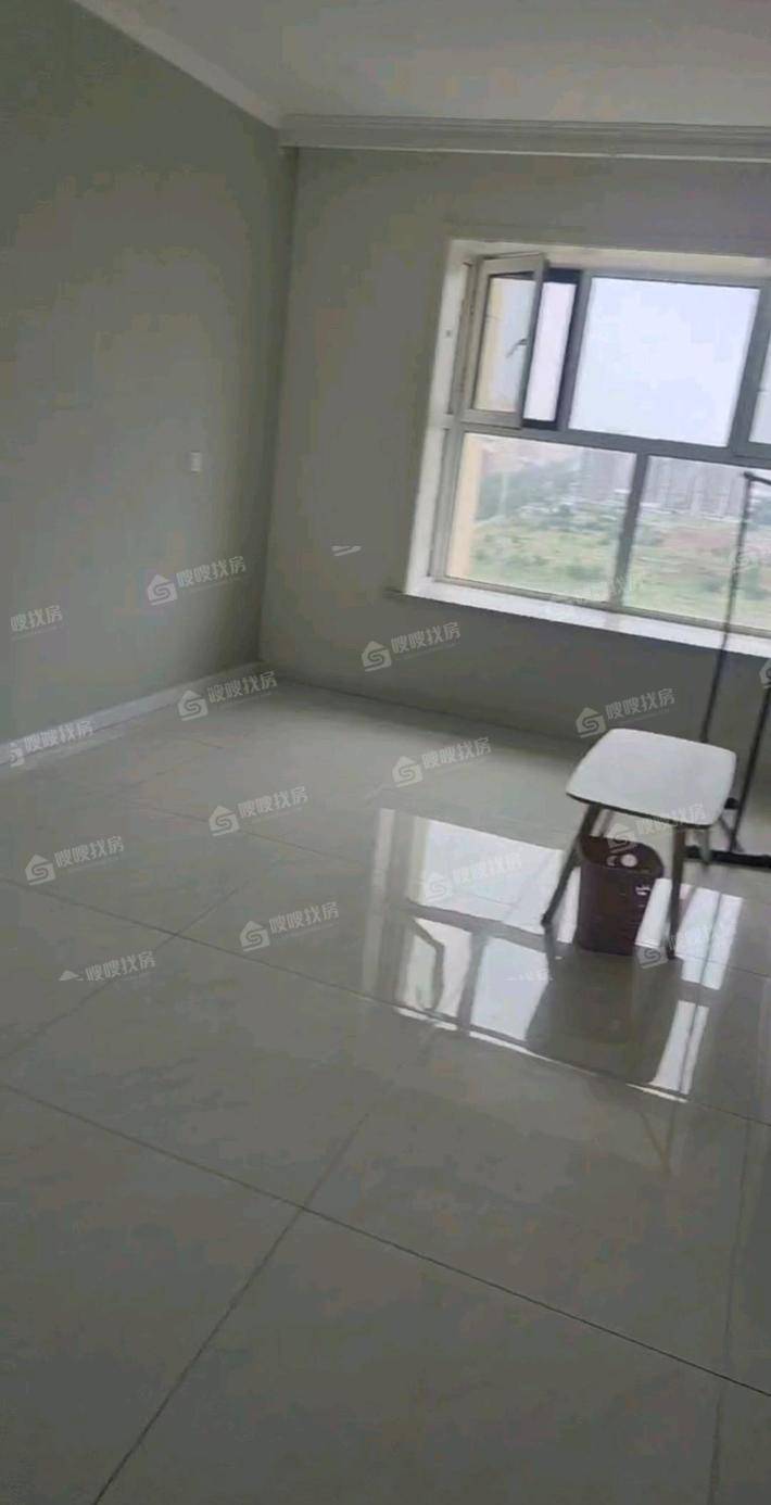 龙岸清华3室2厅1卫121㎡