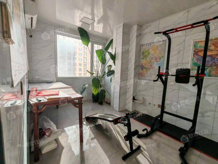 天成明月洲东区5室2厅2卫320㎡
