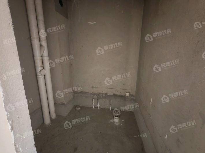 皇家壹里（C区）5室2厅2卫239㎡